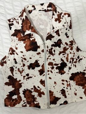 No Comment Brown Cow-Print Zip Front Sleeveless Top